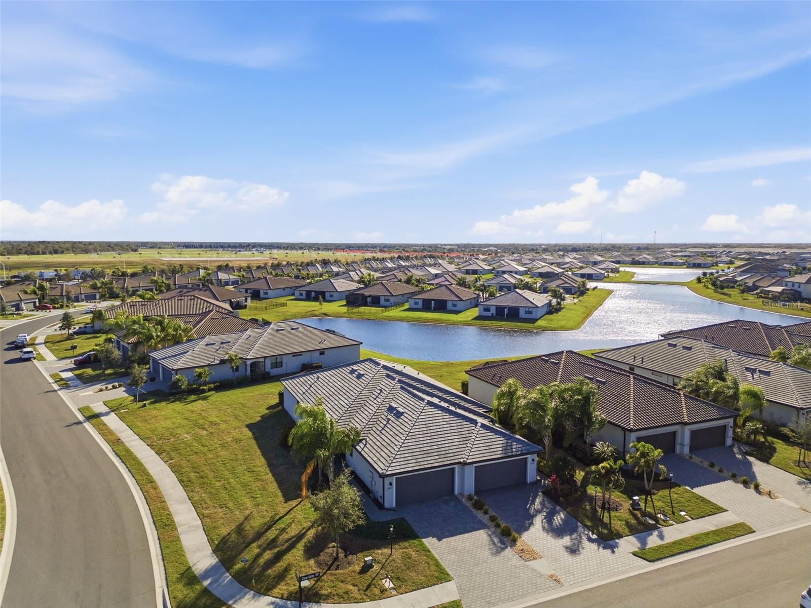 LORRAINE LAKES PH I - Residential