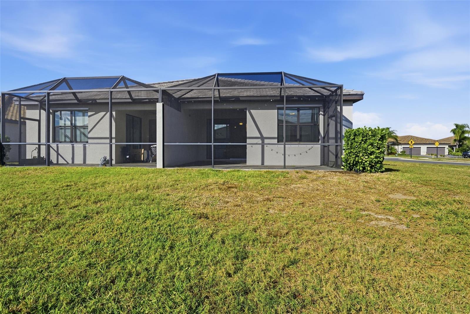 LORRAINE LAKES PH I - Residential