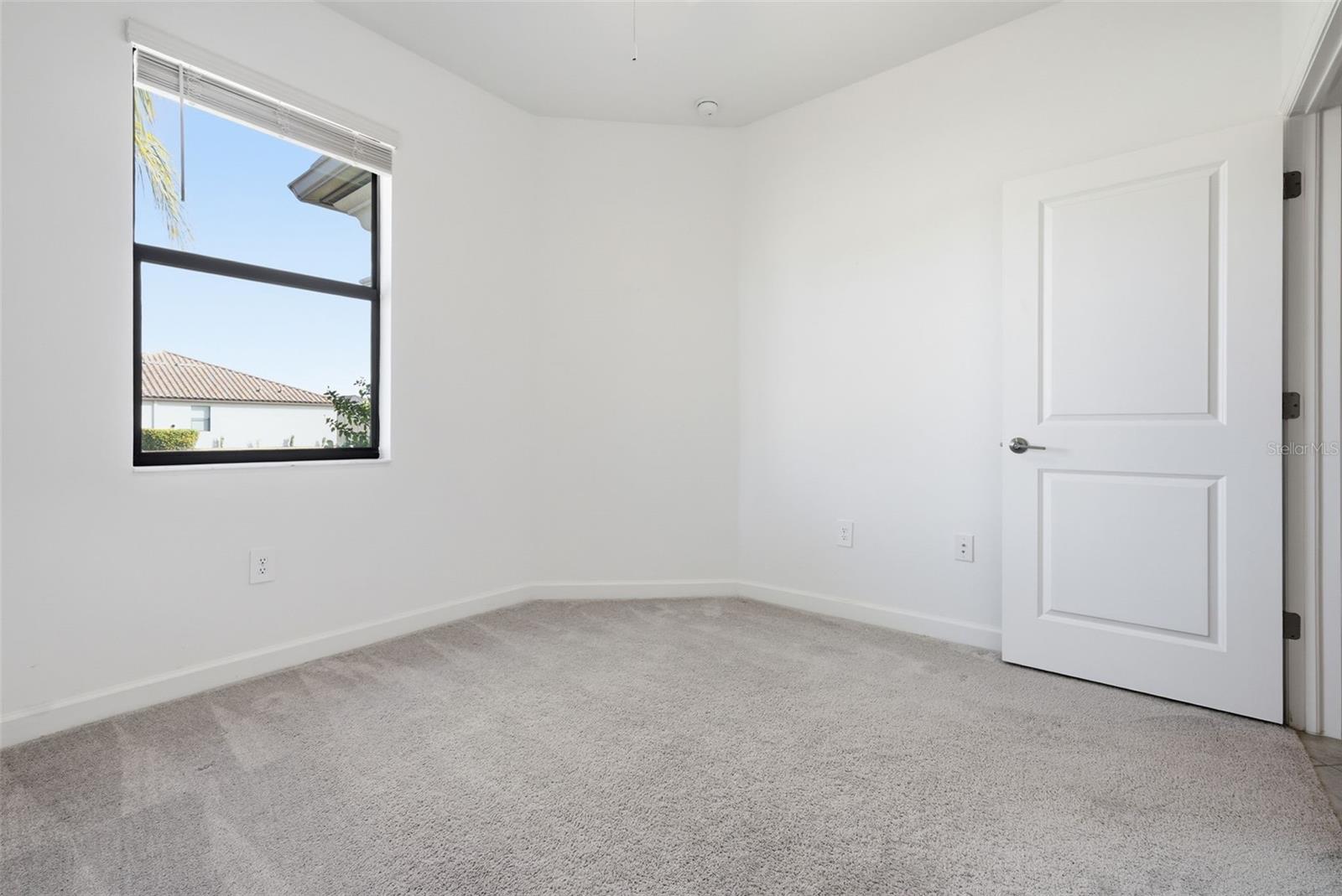 LORRAINE LAKES PH I - Residential