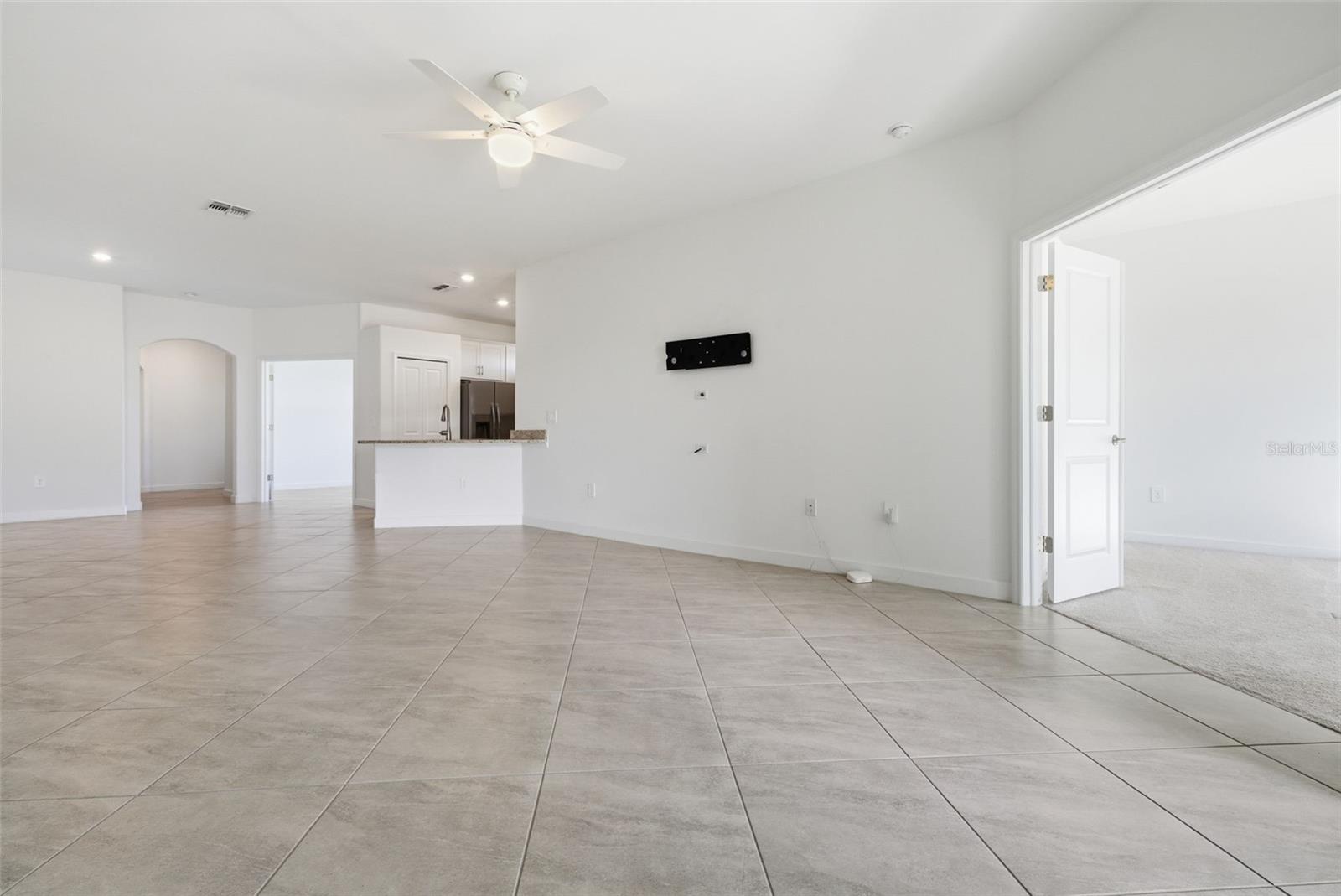 LORRAINE LAKES PH I - Residential