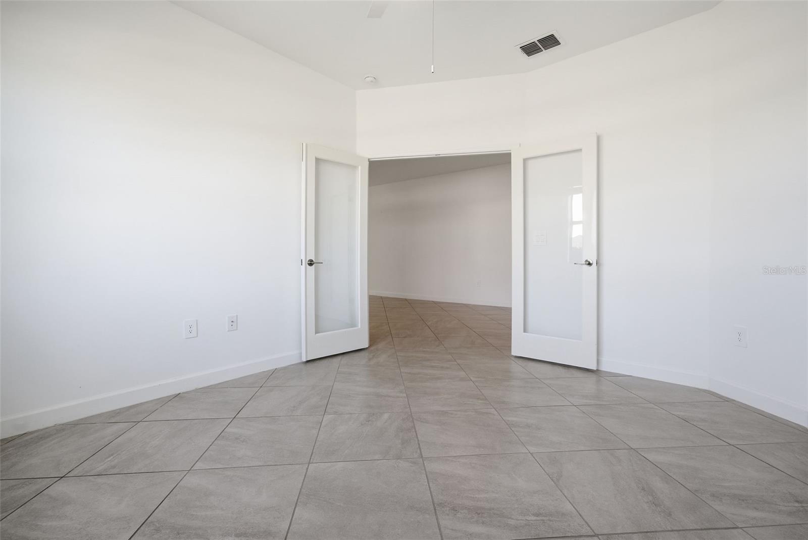 LORRAINE LAKES PH I - Residential