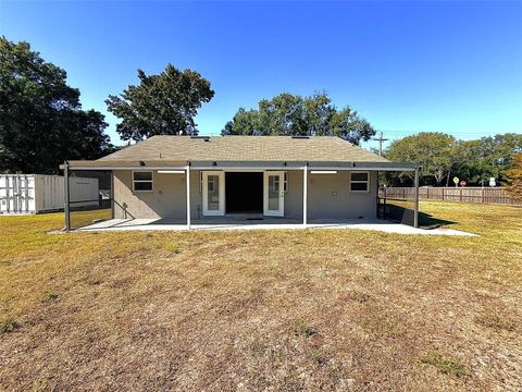 Photo of 6318 Lynn Road, Tampa, FL 33625 (MLS # TB8449138)