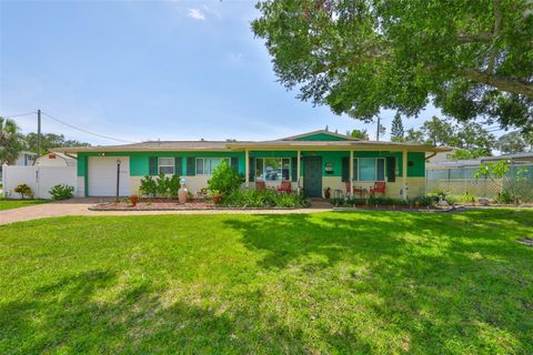 Photo of 8331 14th Way N, St Petersburg, FL 33702 (MLS # TB8408034) Photo of 8331 14th Way N, St Petersburg, FL 33702 (MLS # TB8408034)