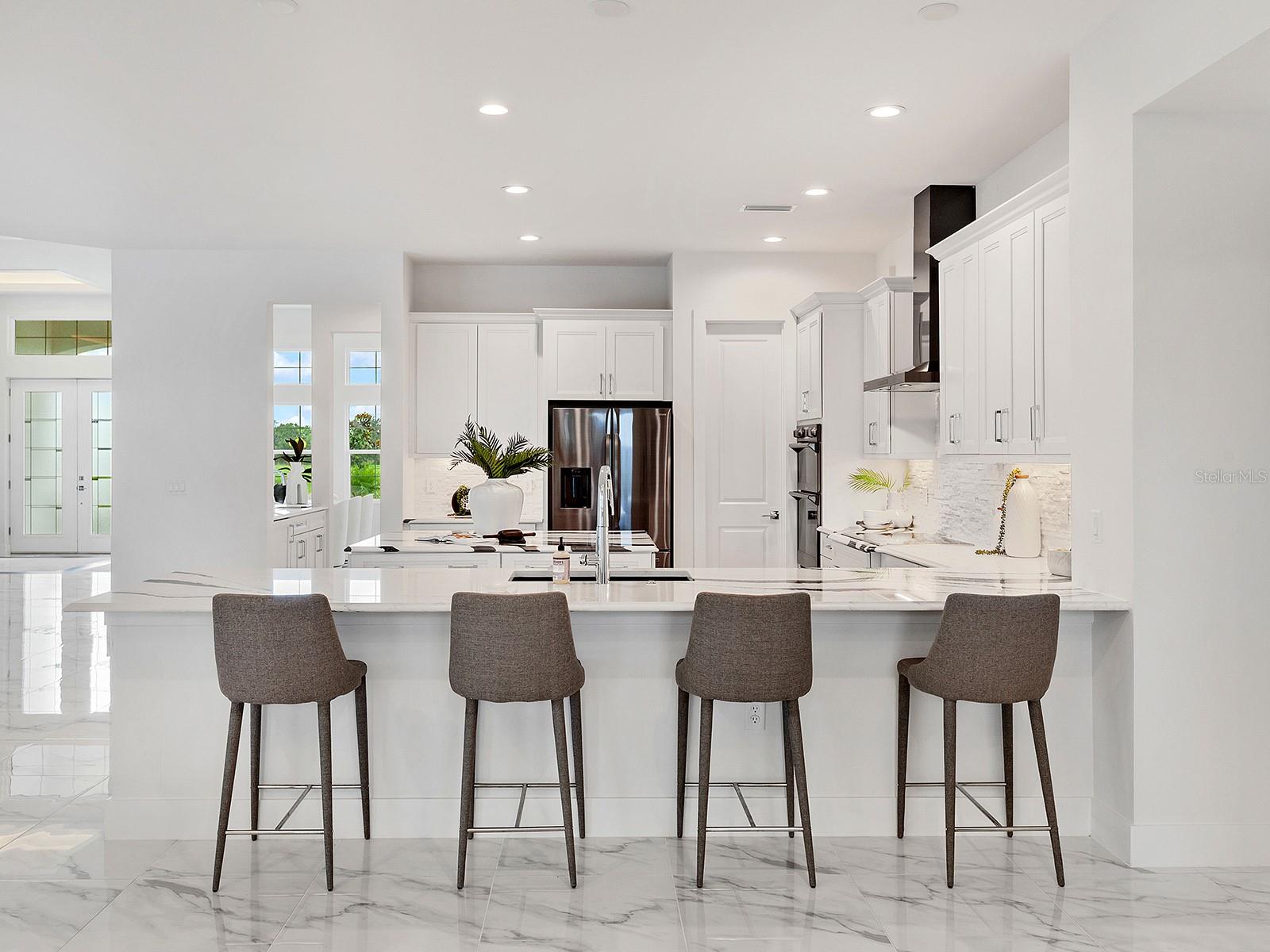 HAMPTON LAKES - Residential