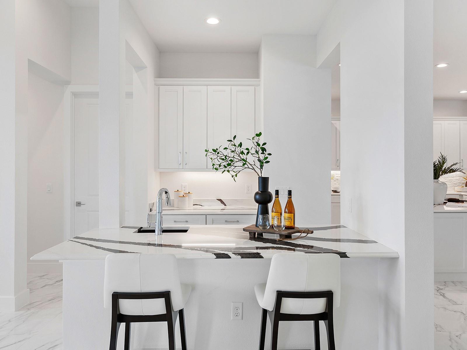 HAMPTON LAKES - Residential