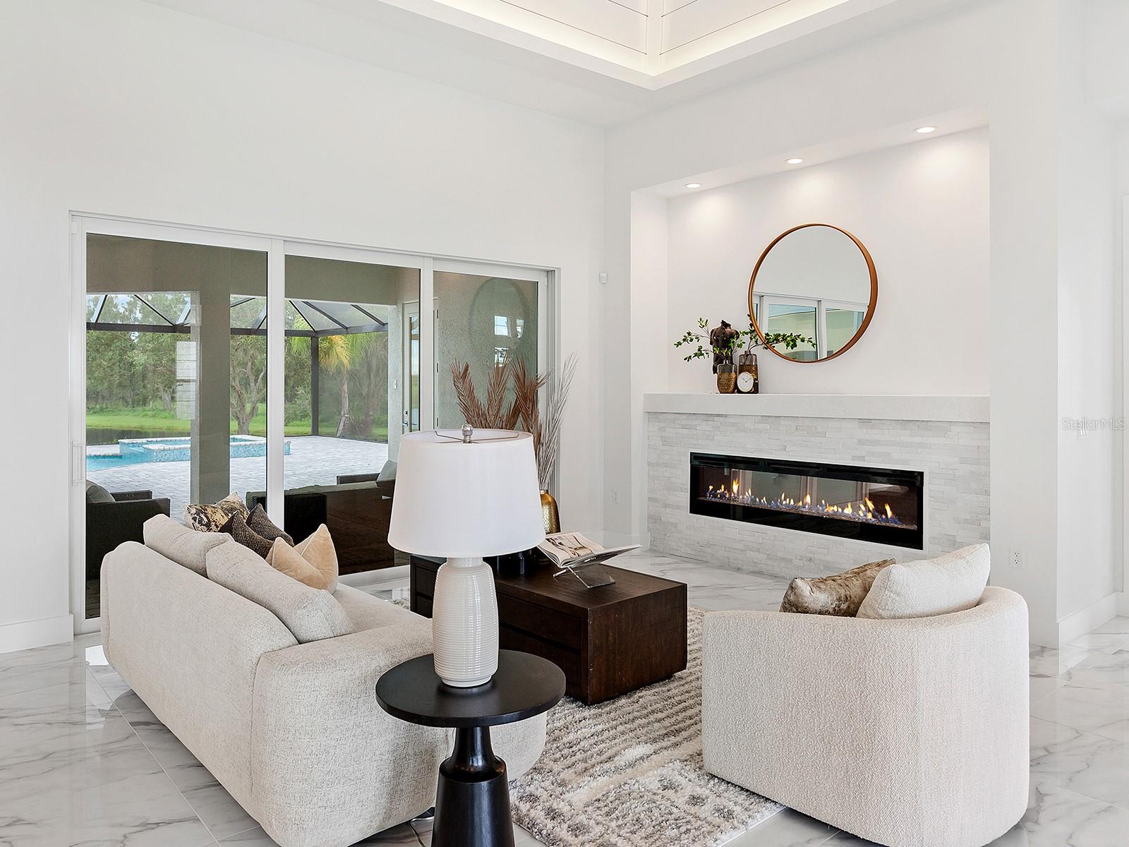 HAMPTON LAKES - Residential