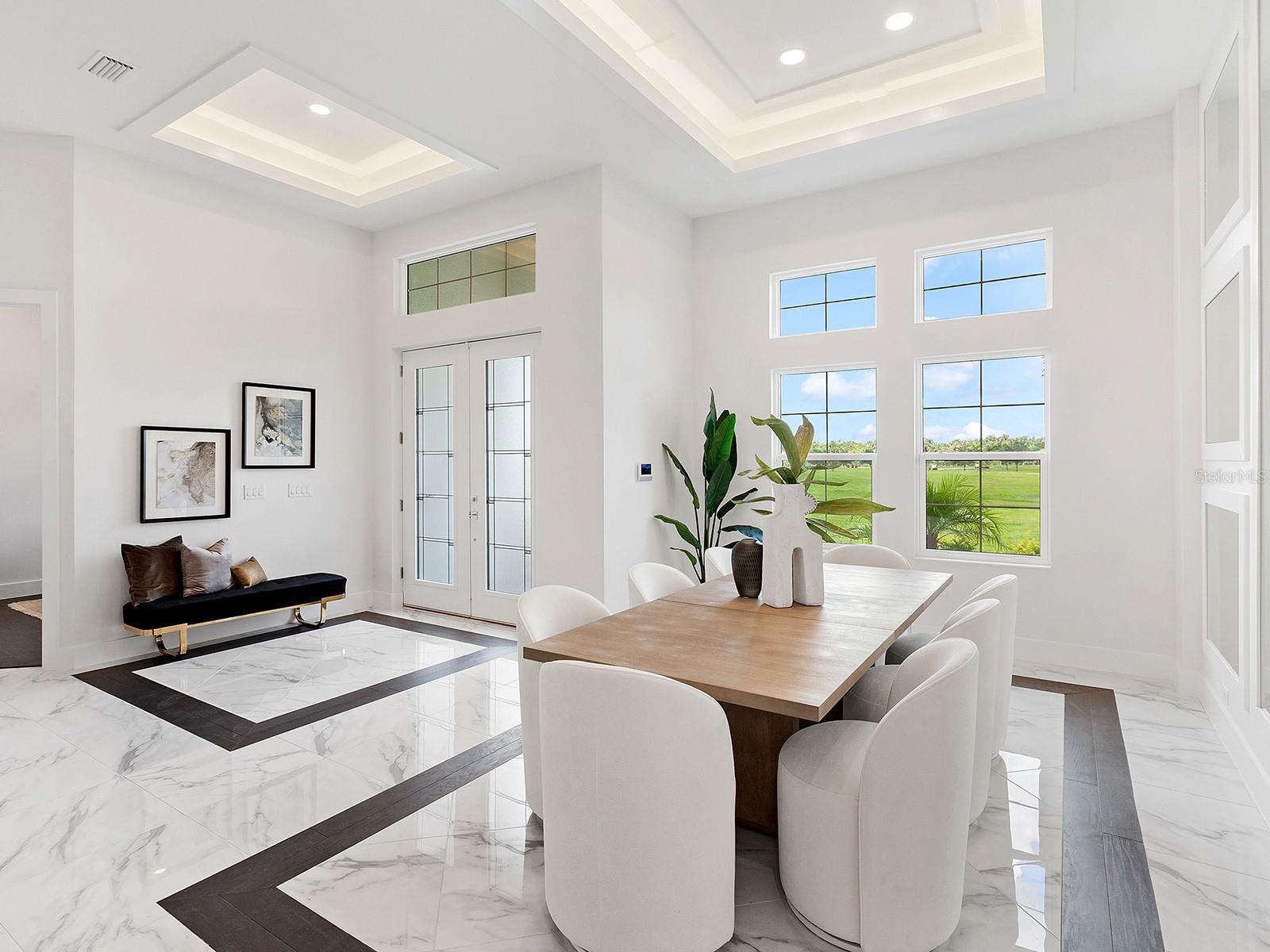 HAMPTON LAKES - Residential