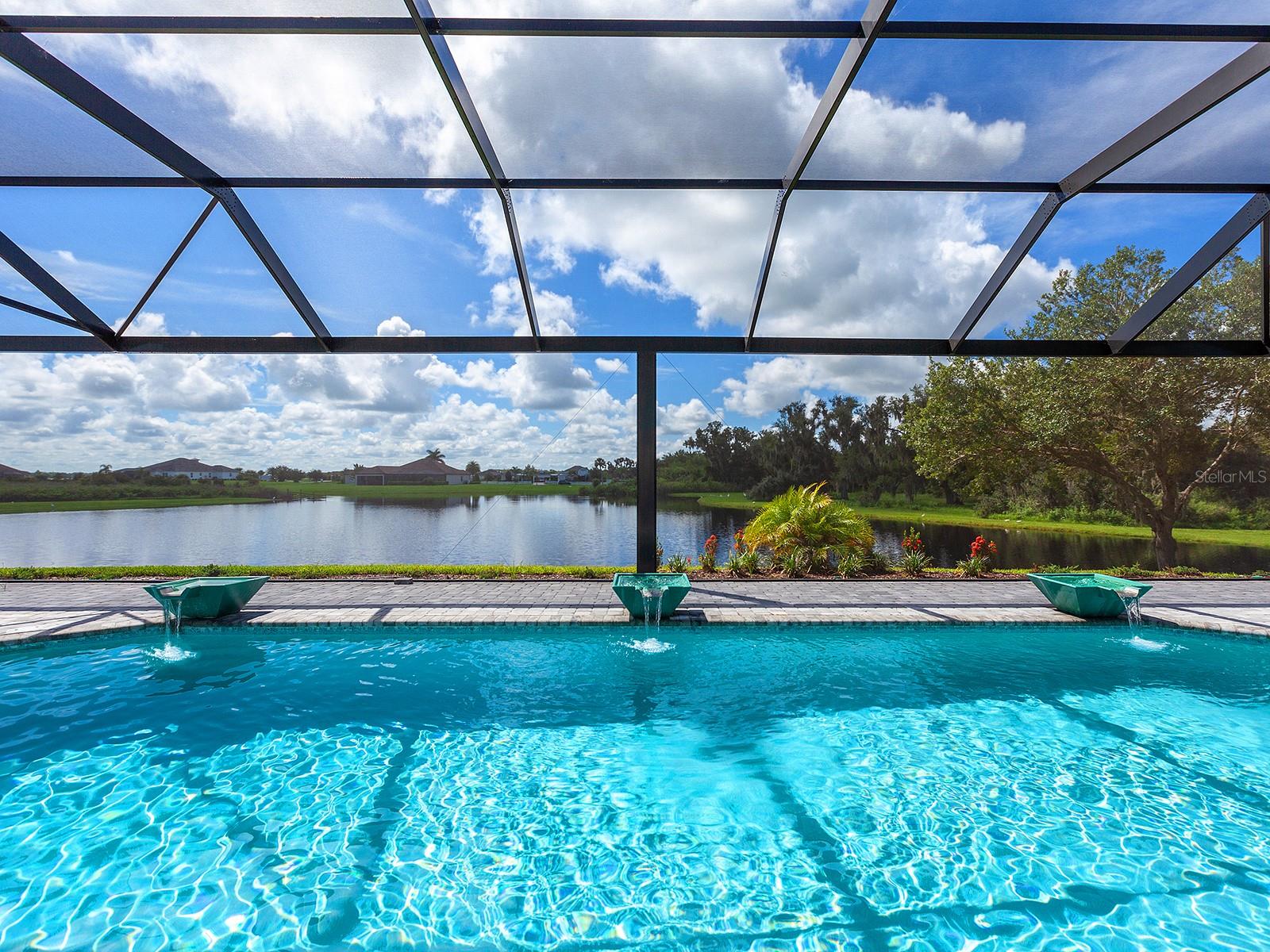 HAMPTON LAKES - Residential