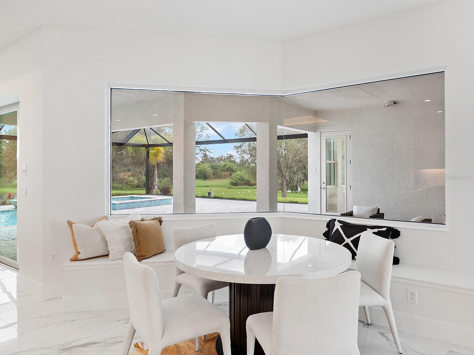 HAMPTON LAKES - Residential