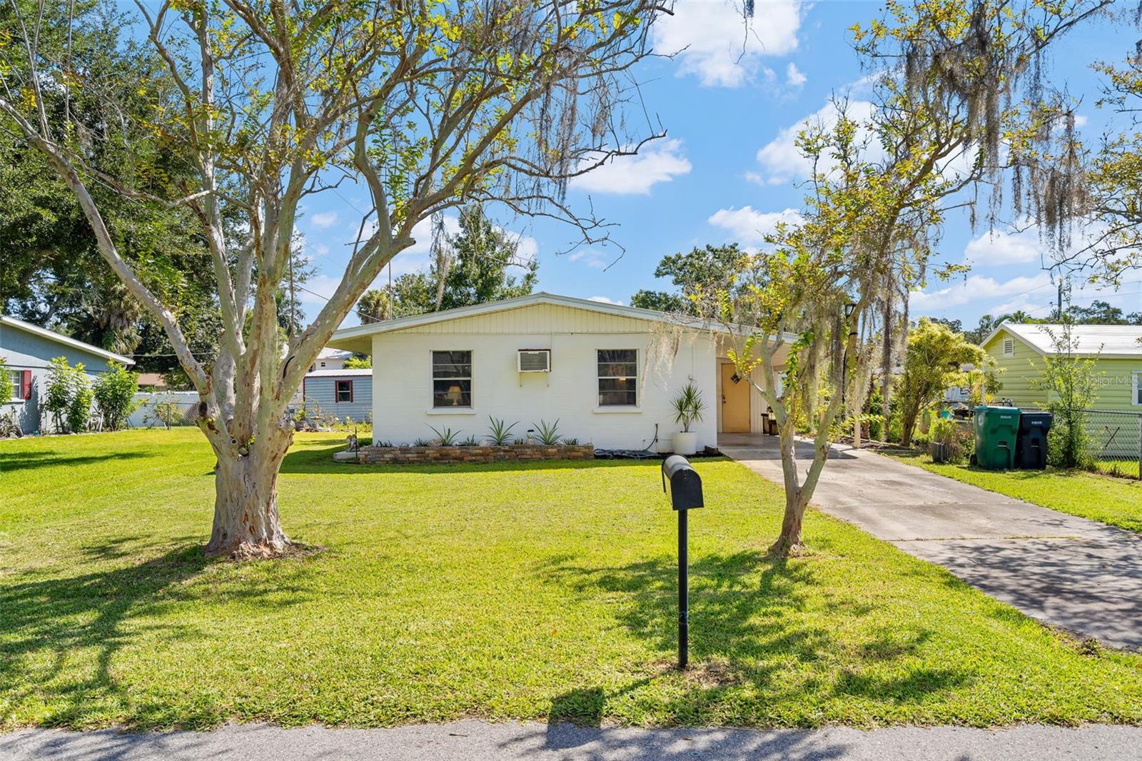704 19TH AVENUE W, PALMETTO, FL, 34221 1 704 19TH AVENUE W