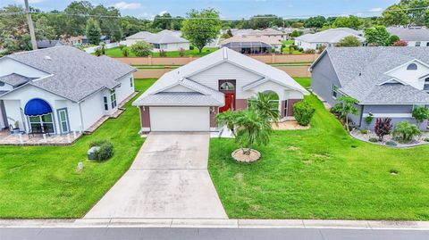 A home in LAKELAND