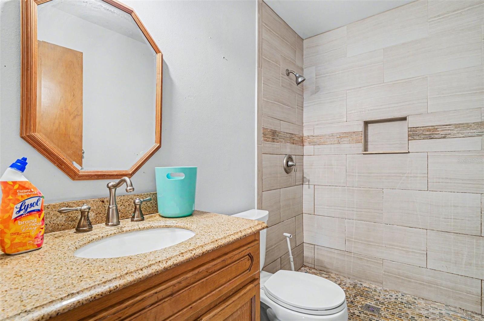 DELTONA LAKES UNIT 32 - Residential