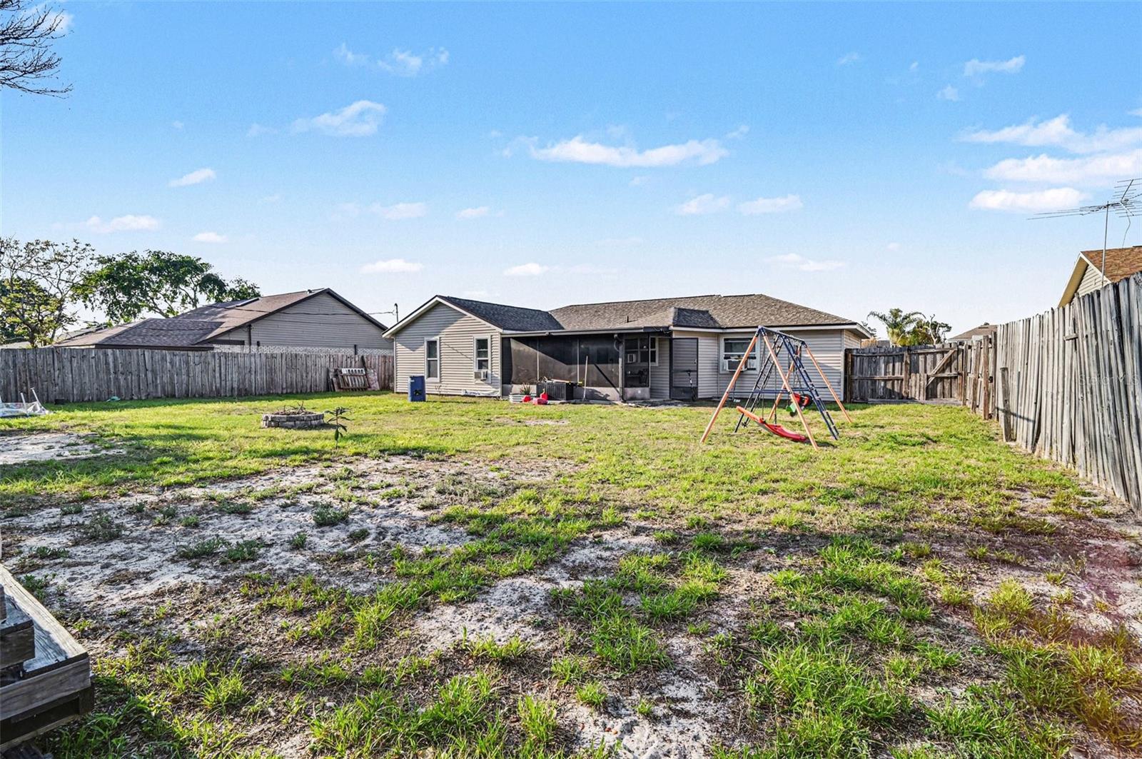 DELTONA LAKES UNIT 32 - Residential