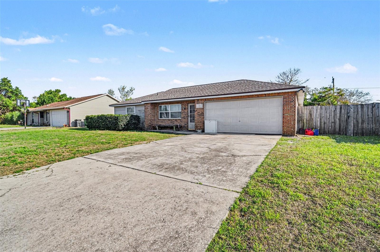 DELTONA LAKES UNIT 32 - Residential