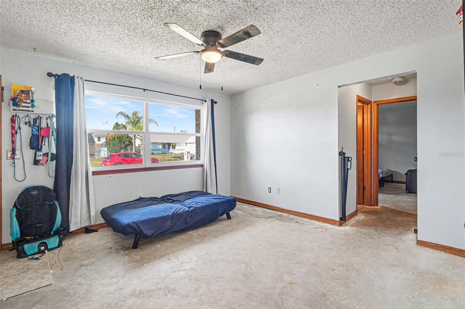 DELTONA LAKES UNIT 32 - Residential