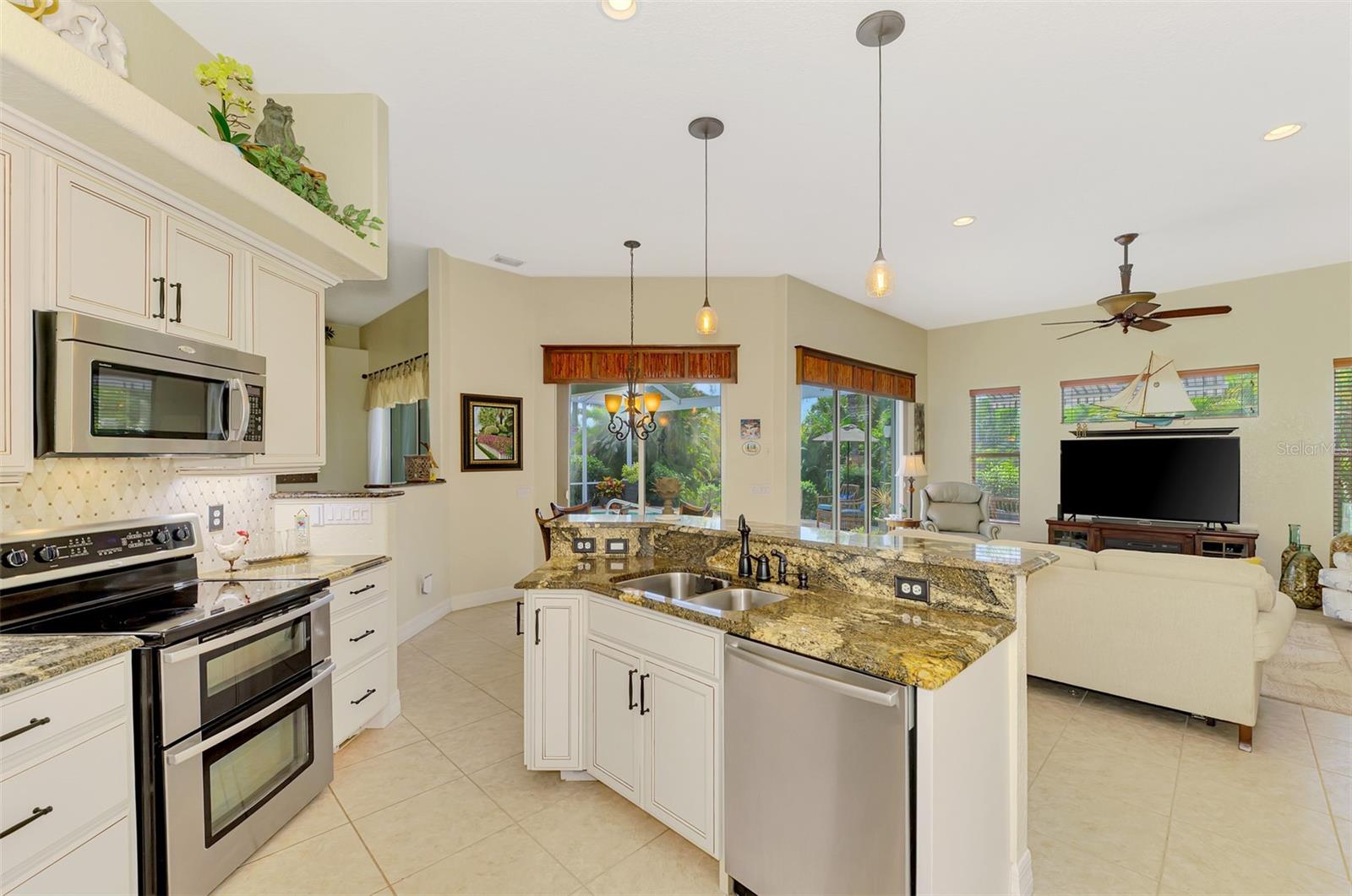 ROTONDA WEST WHITE MARSH - Residential