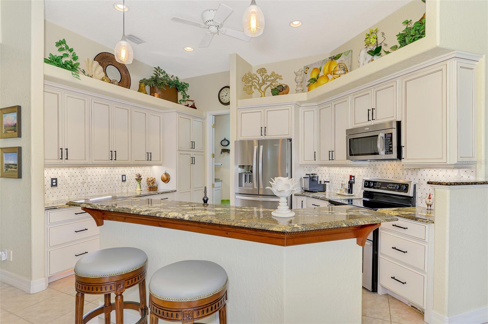 ROTONDA WEST WHITE MARSH - Residential