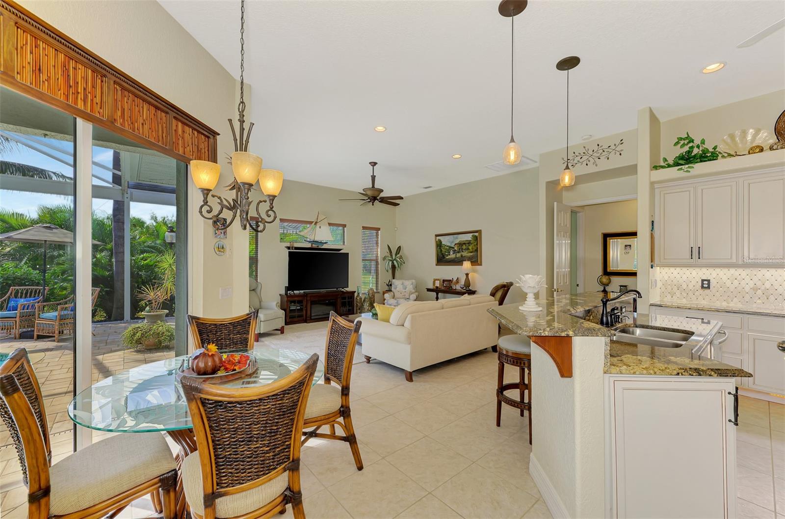 ROTONDA WEST WHITE MARSH - Residential