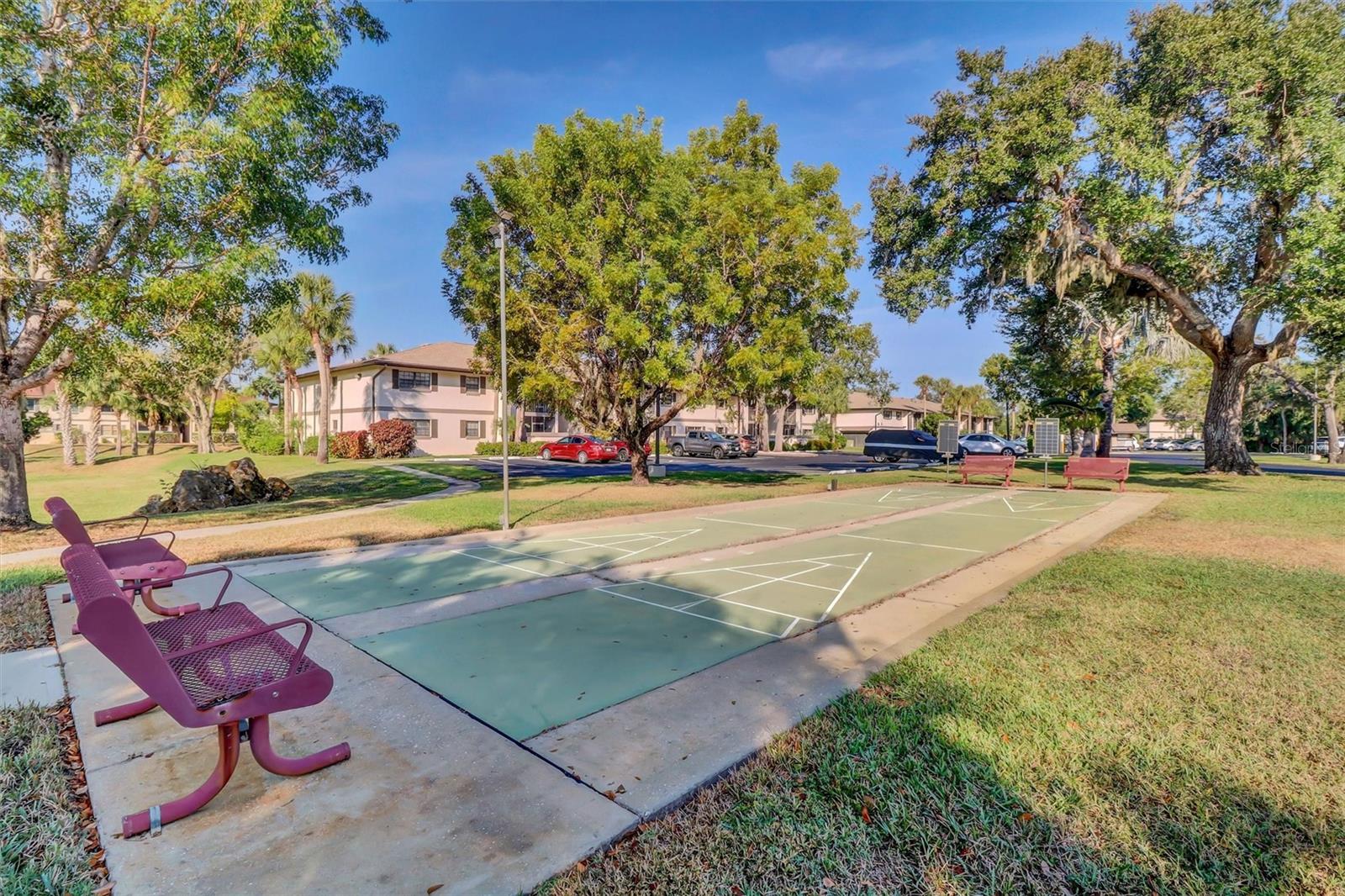 OAK FORREST - Residential