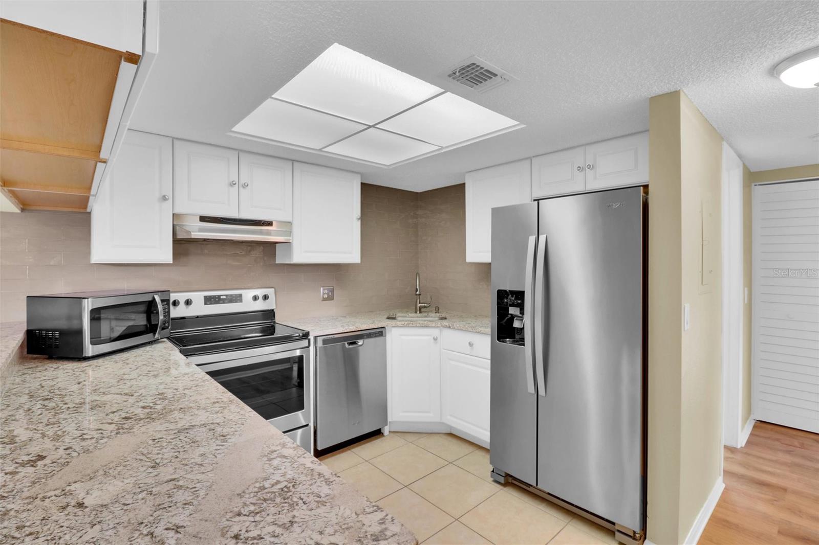 OAK FORREST - Residential