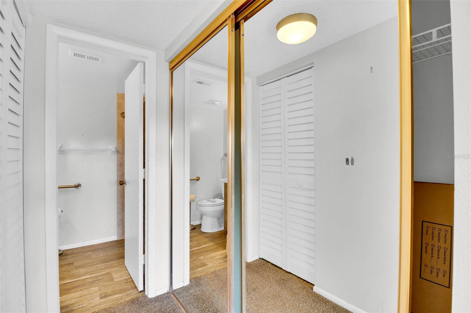 OAK FORREST - Residential