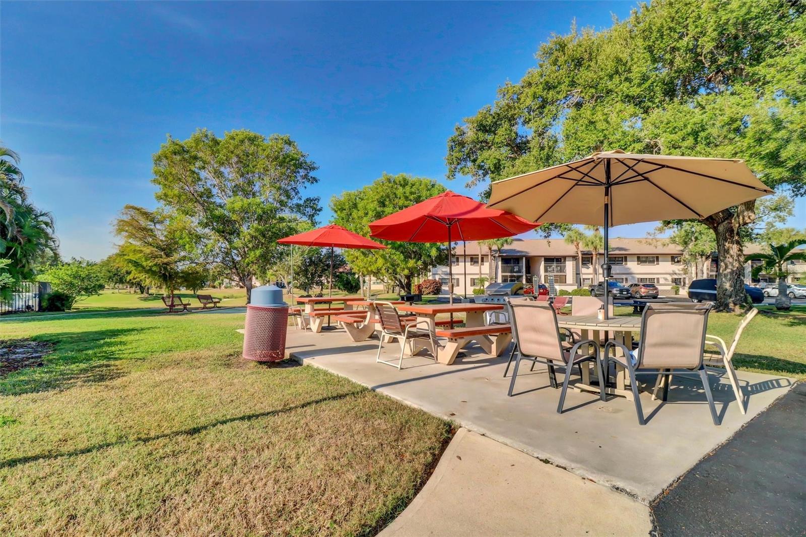 OAK FORREST - Residential