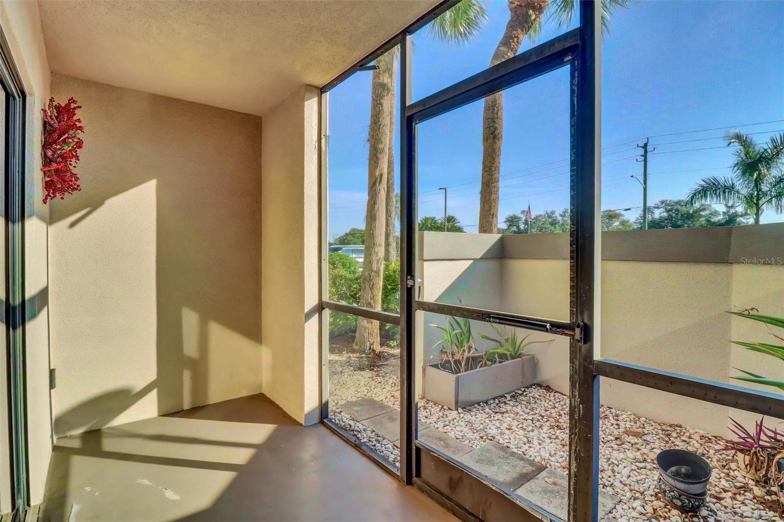 OAK FORREST - Residential