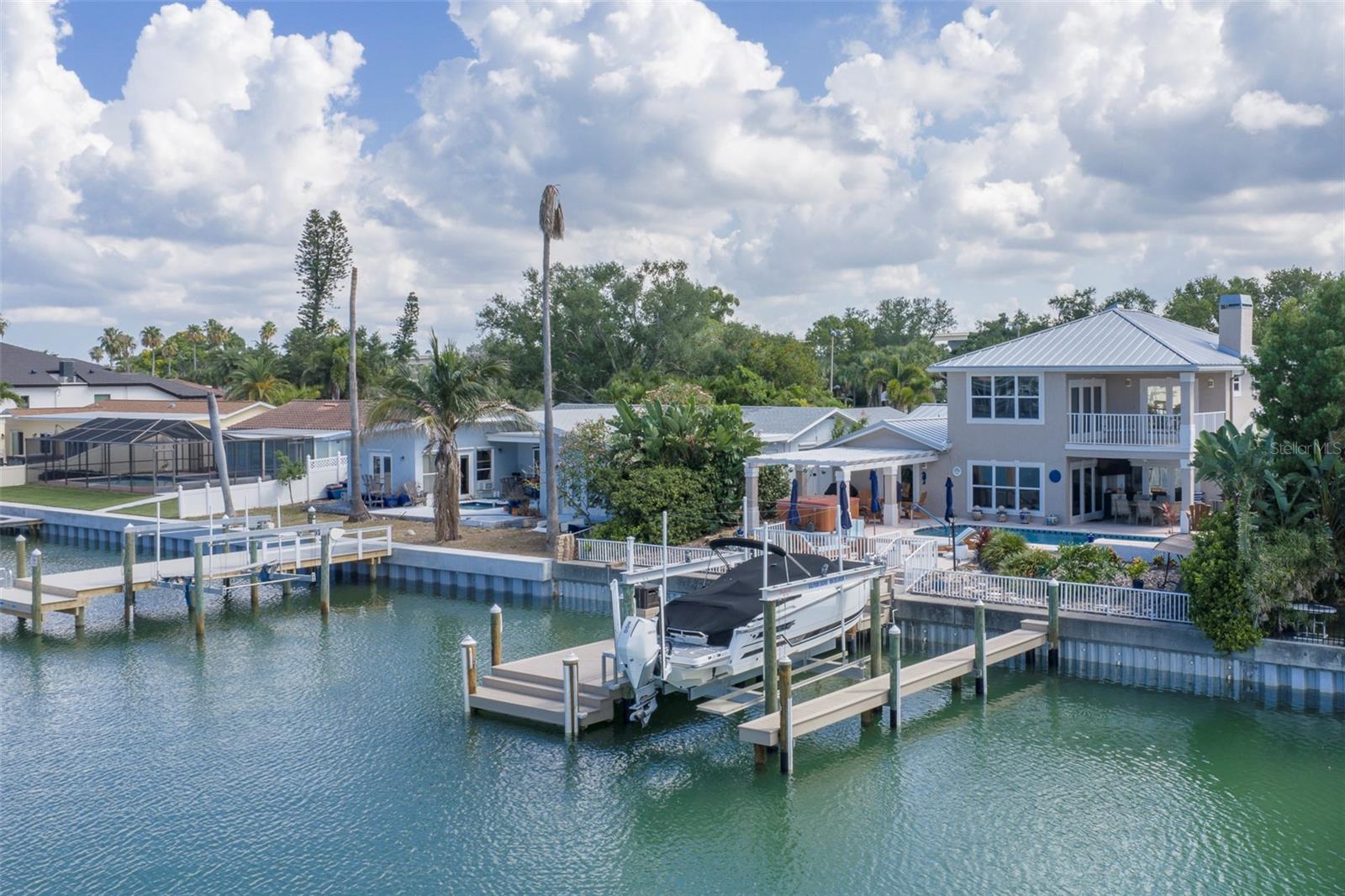 311 S ISLE DRIVE