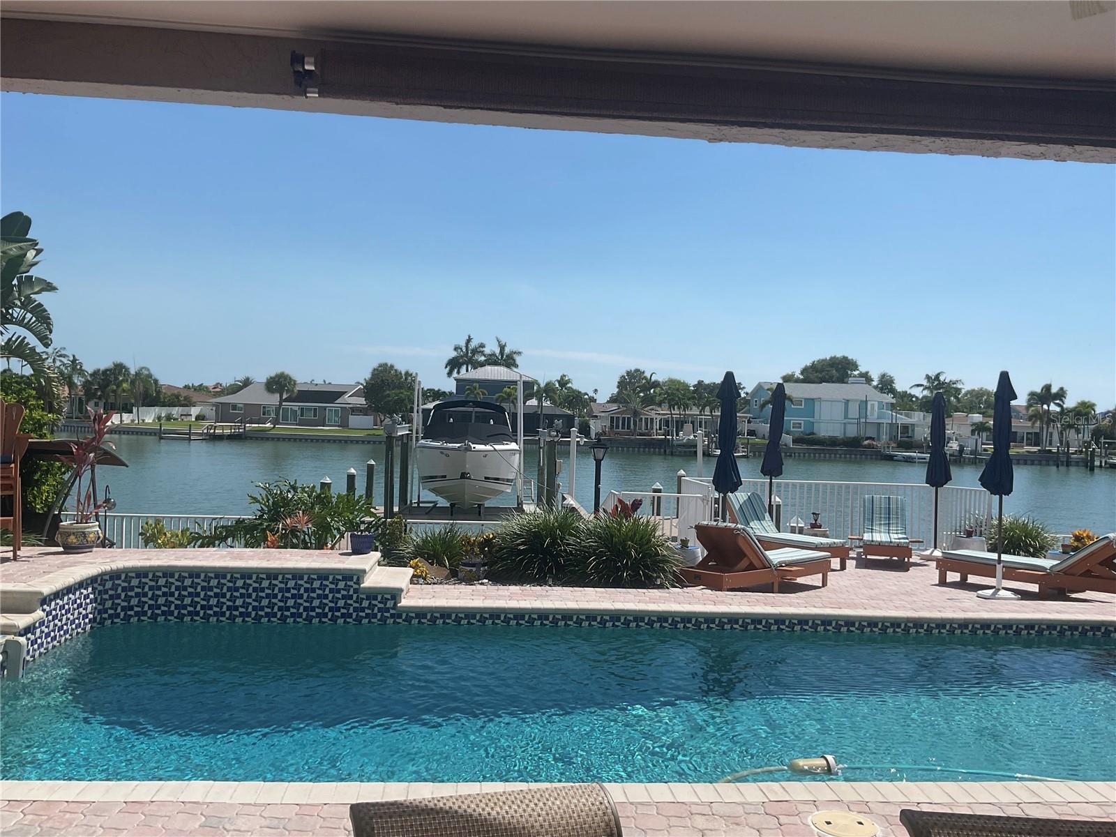 311 S ISLE DRIVE