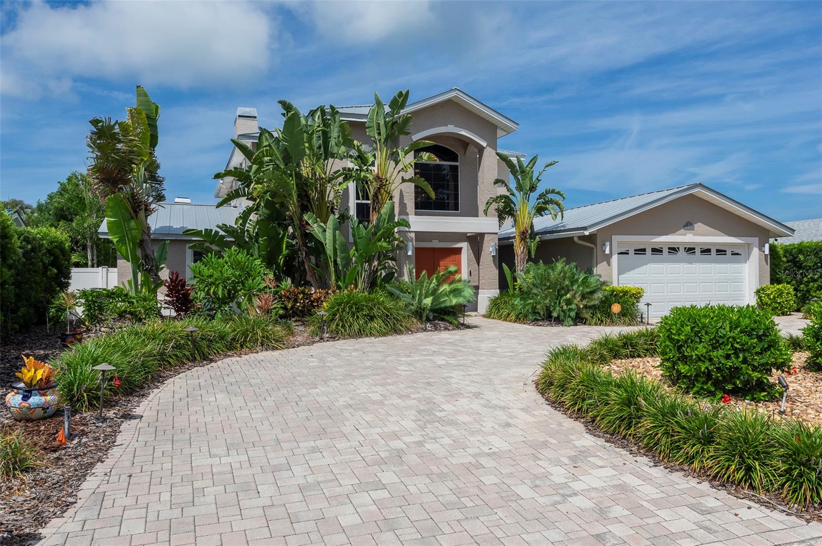 311 S ISLE DRIVE
