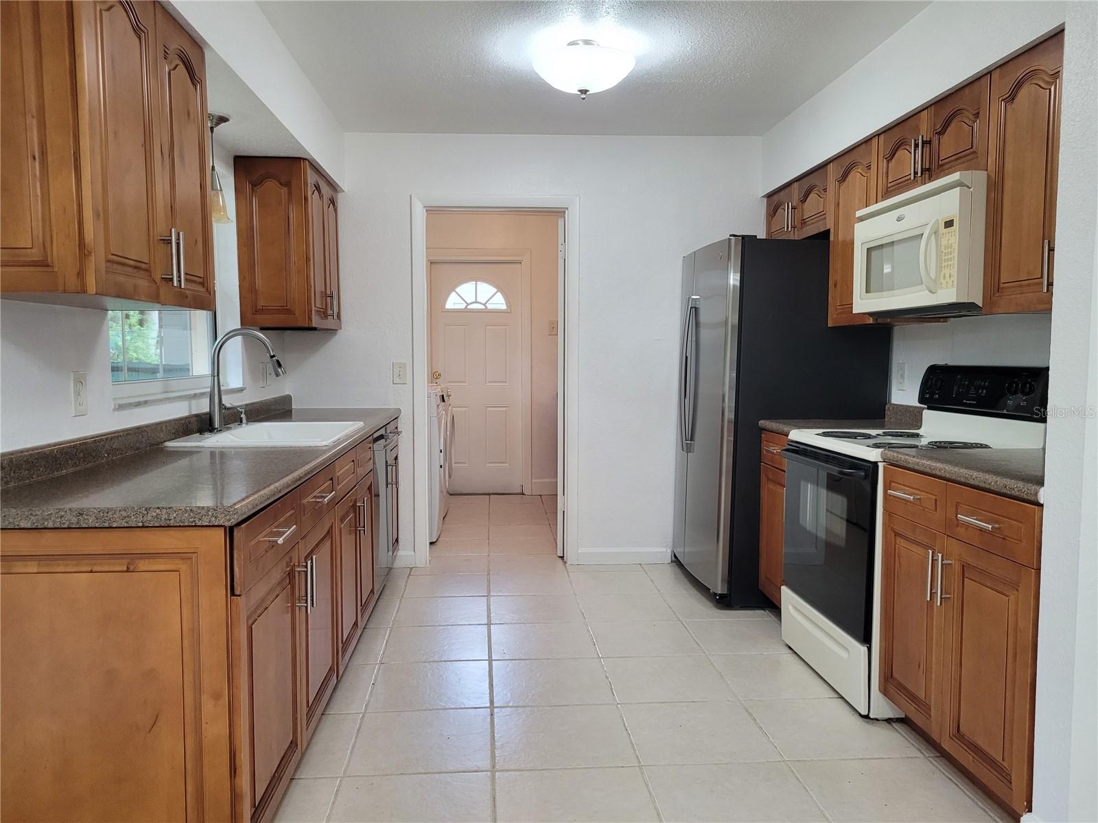 SUMMERSET NORTH - Residential Lease