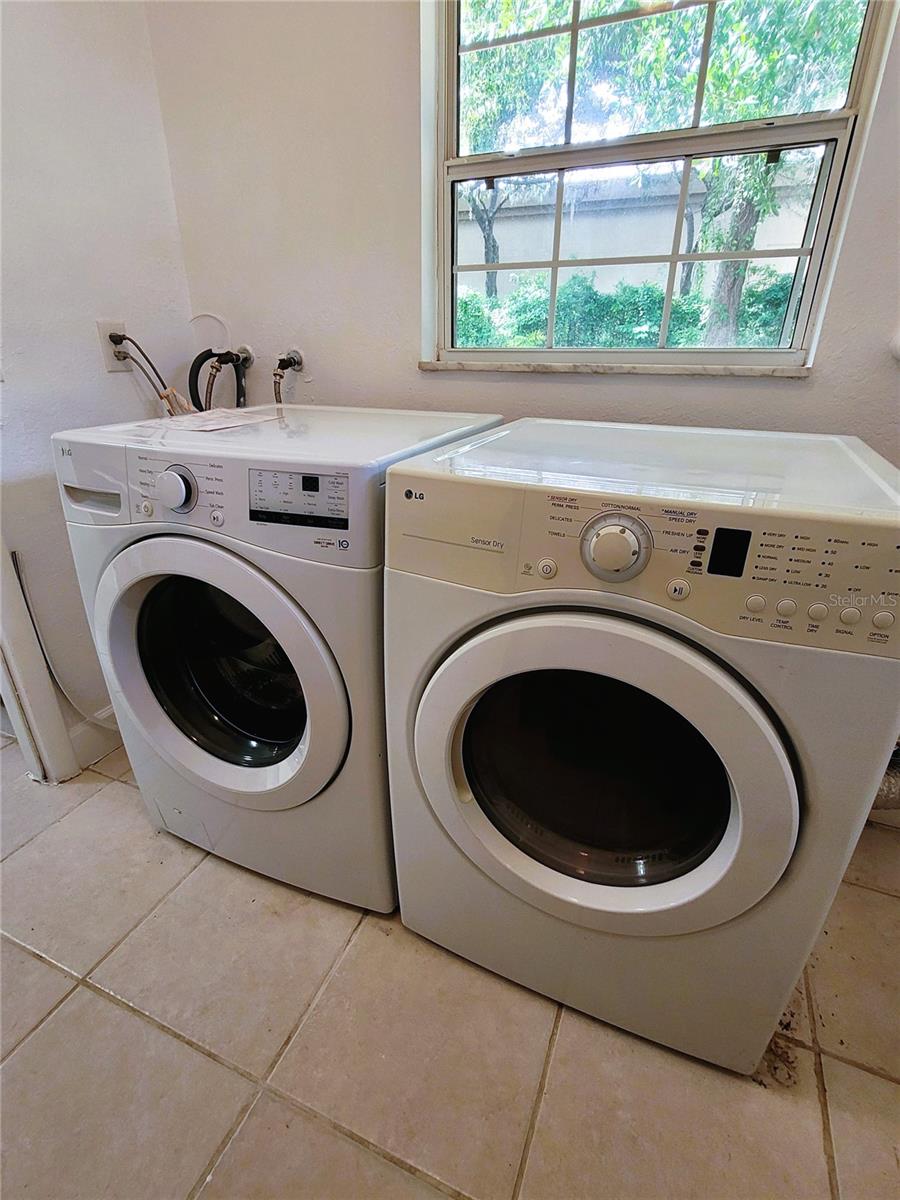 SUMMERSET NORTH - Residential Lease