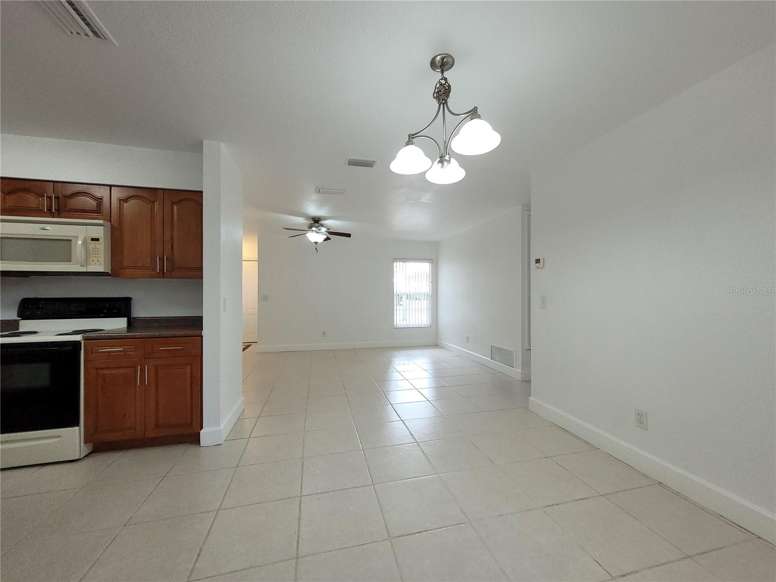 SUMMERSET NORTH - Residential Lease