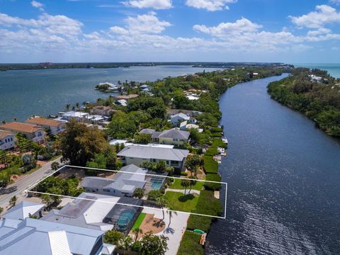 A home in SARASOTA