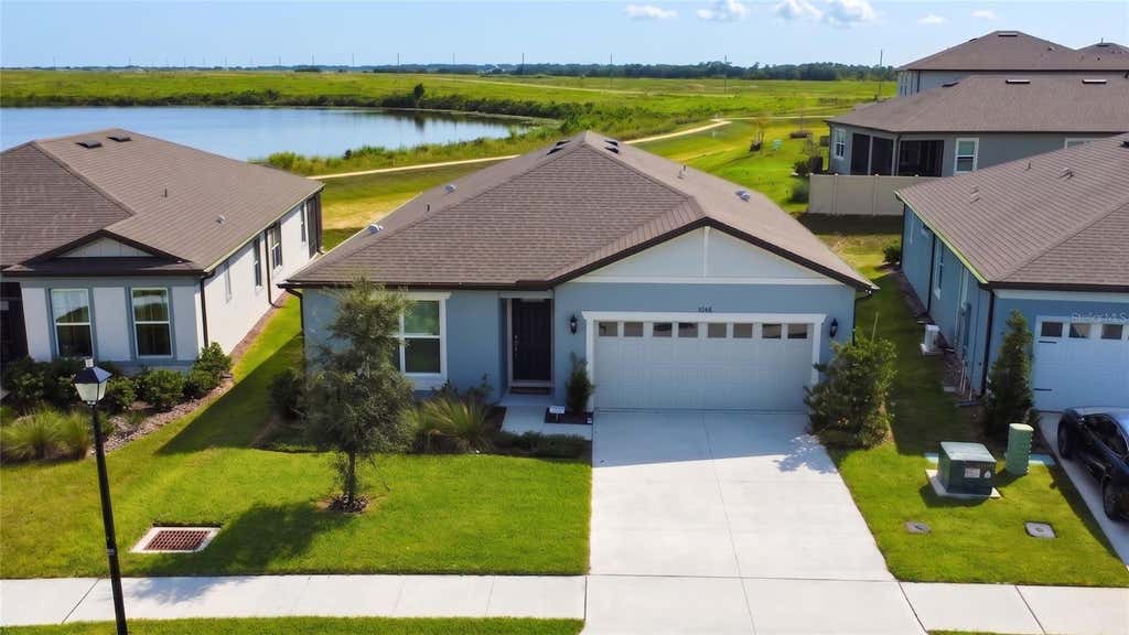 Photo of 1046 Silverlake Boulevard, Lake Alfred, FL 33850 (MLS # P4939653)