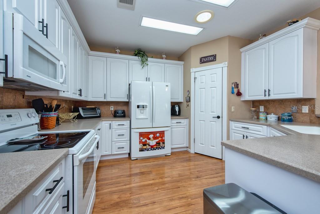 GRAND HORIZONS PH 04 - Residential