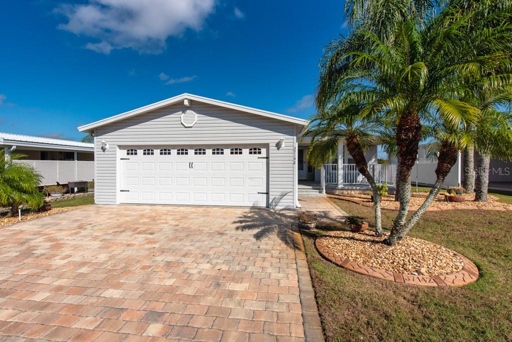 GRAND HORIZONS PH 04 - Residential