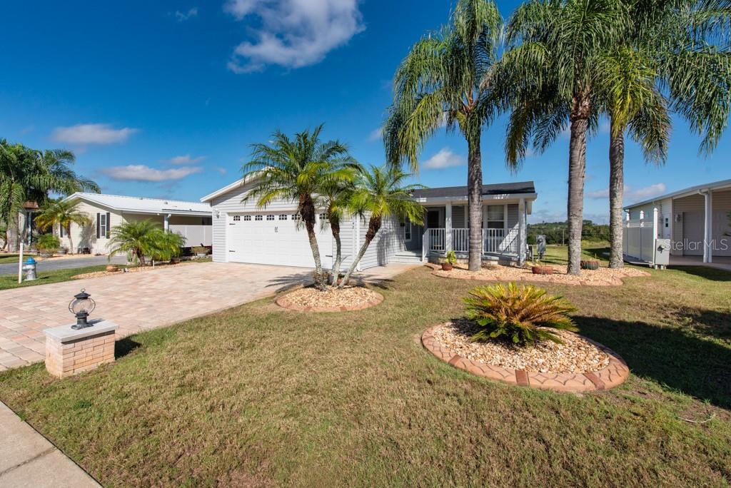 GRAND HORIZONS PH 04 - Residential