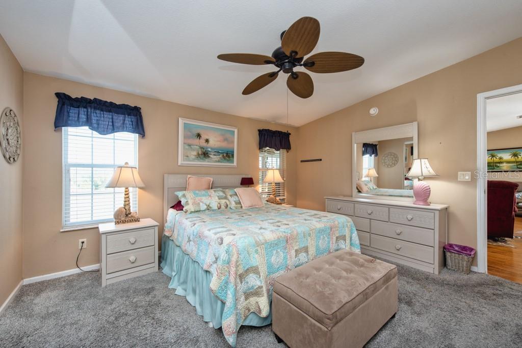 GRAND HORIZONS PH 04 - Residential