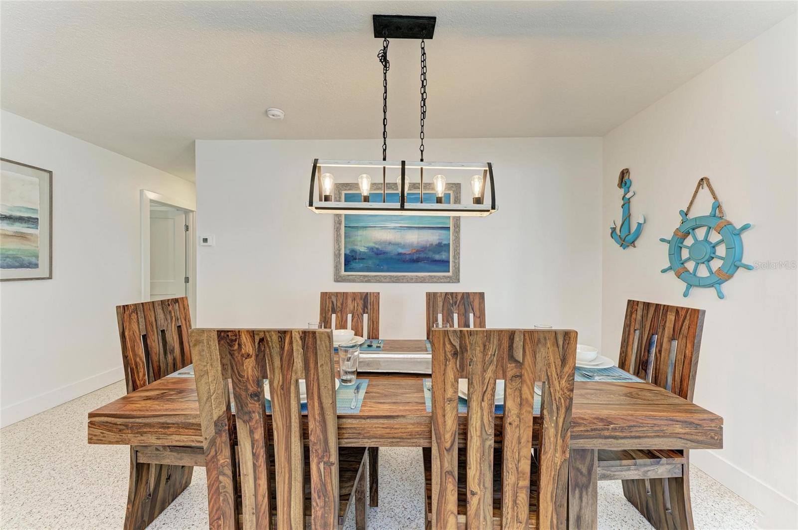 LAKE LA VISTA - Residential