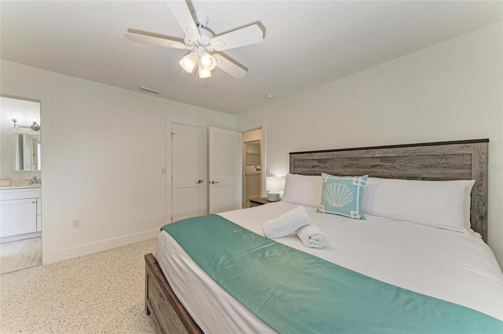 LAKE LA VISTA - Residential