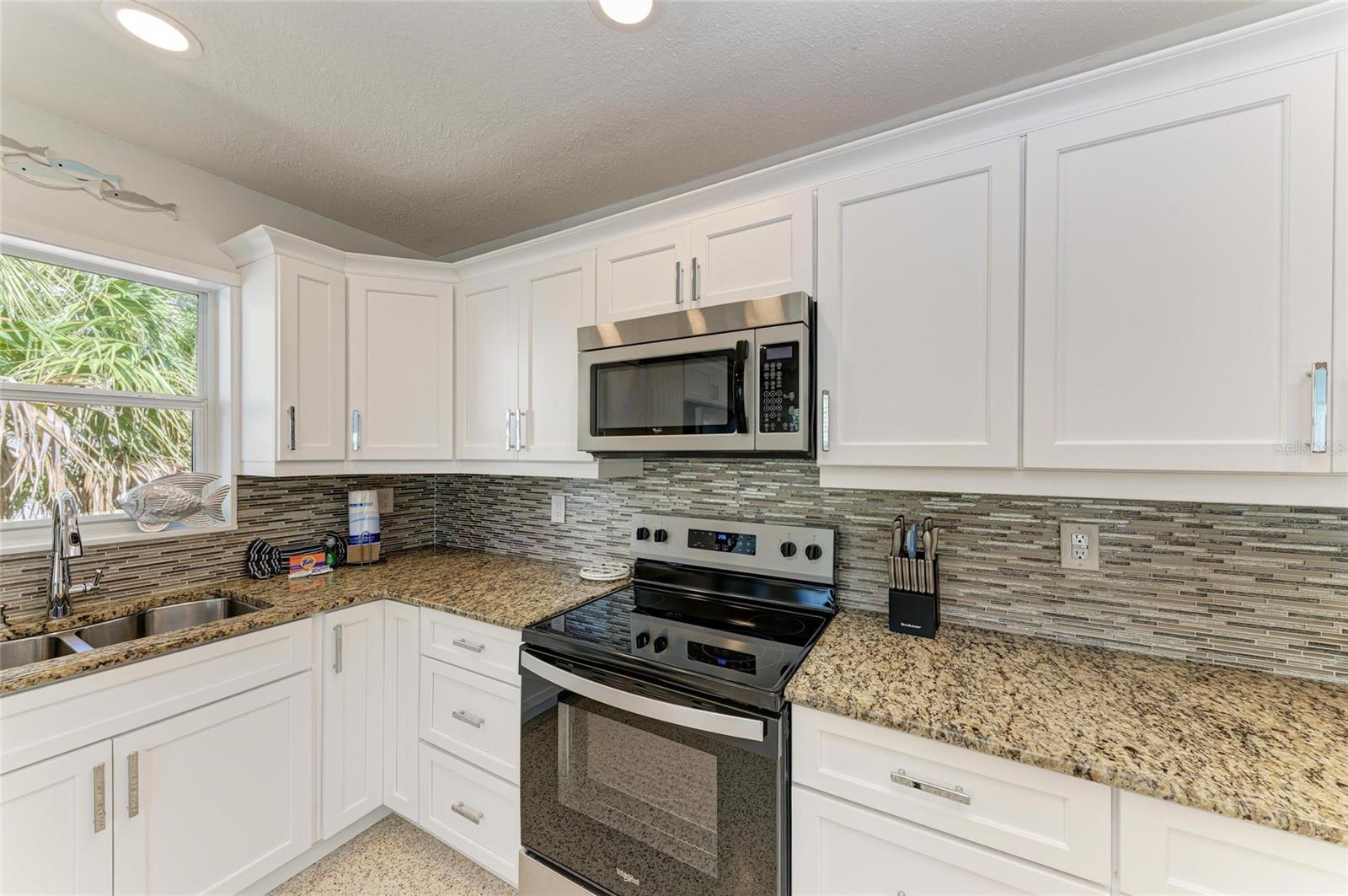 LAKE LA VISTA - Residential