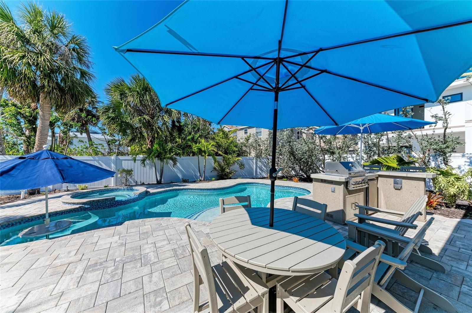 LAKE LA VISTA - Residential