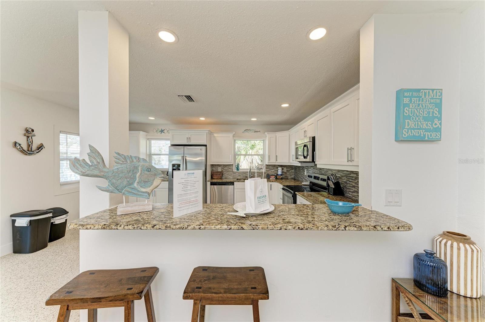 LAKE LA VISTA - Residential