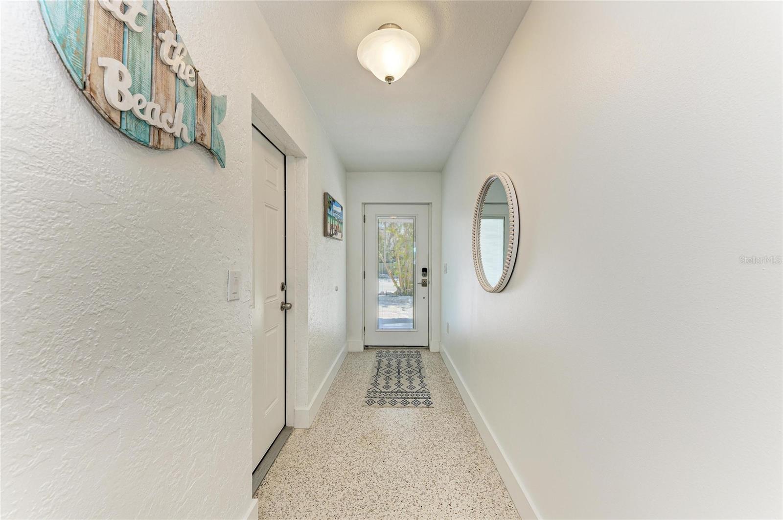 LAKE LA VISTA - Residential