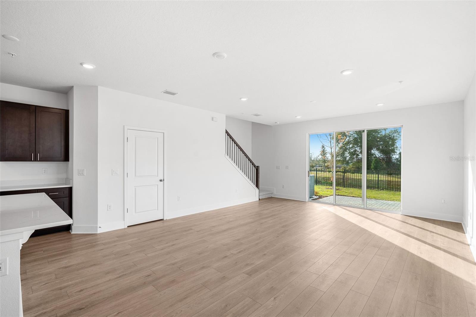 1117 ORANGE TRAILSIDE WAY
