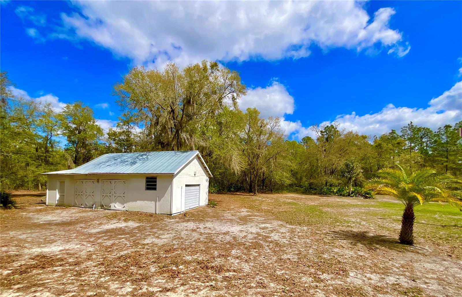 LAKESIDE - Residential
