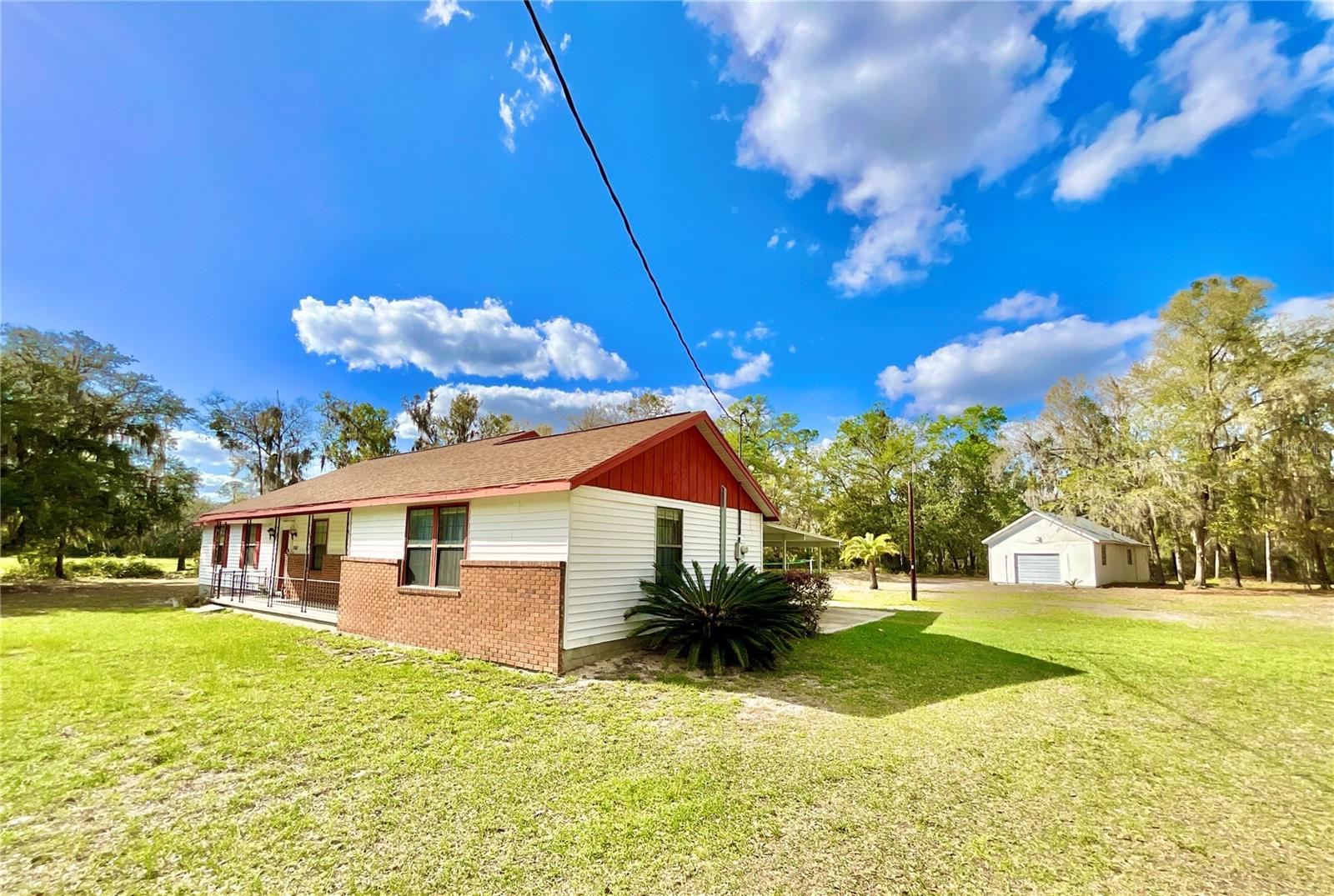 LAKESIDE - Residential