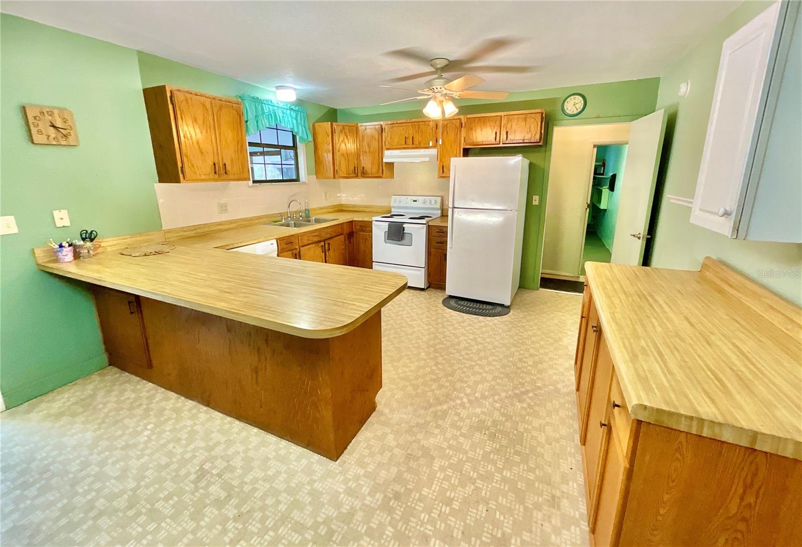 LAKESIDE - Residential