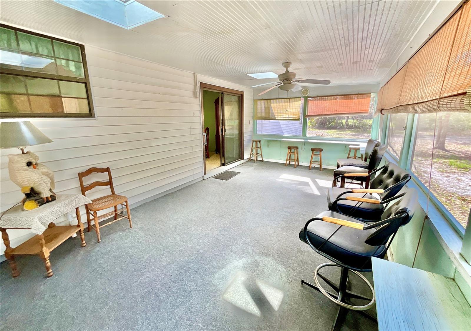 LAKESIDE - Residential